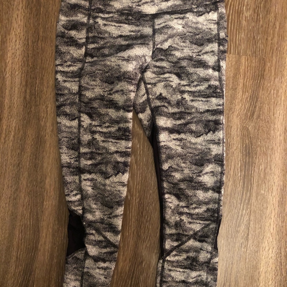 Lulu lemon workout tights